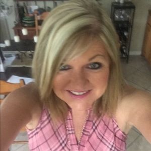 Meet your Posher, Beverly